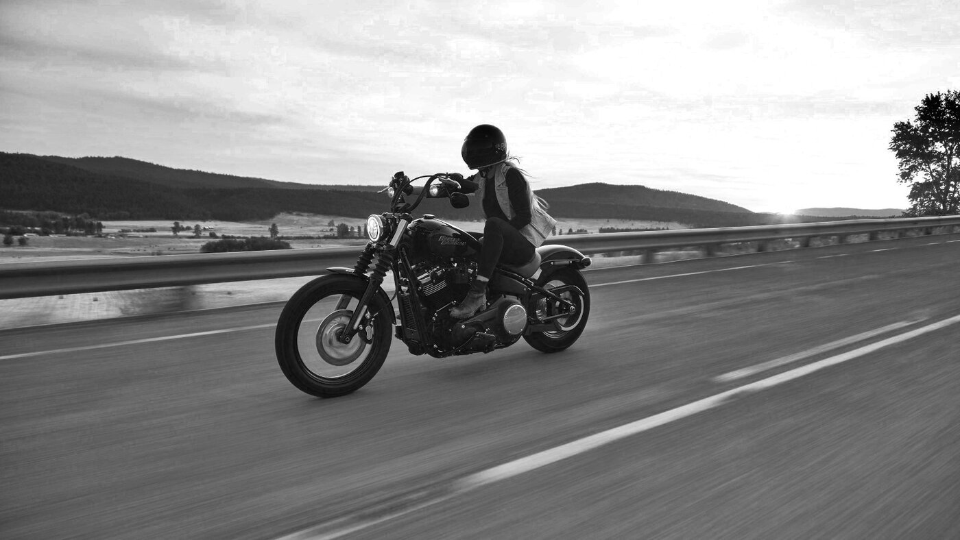 servicio dedicado a tu moto en Segovia, servicio rápido, eficiente y profesional de instalación, reparación y puesta a punto de motos